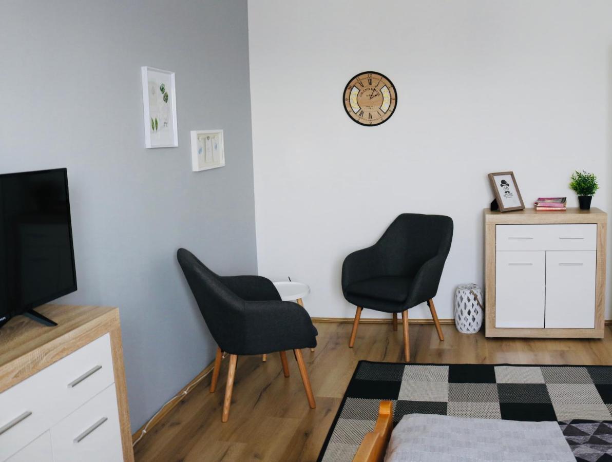 Levendula Apartman Печ Экстерьер фото